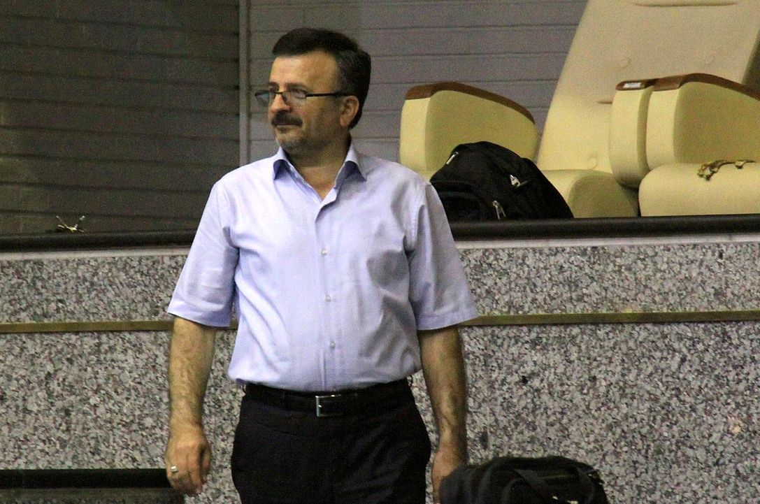 داورزنی: قرارداد کواچ را تغییر ندادیم/ بوبان در ایران می‌ماند/ برای رکوردشکنی 120 درصد‌آماده‌ایم