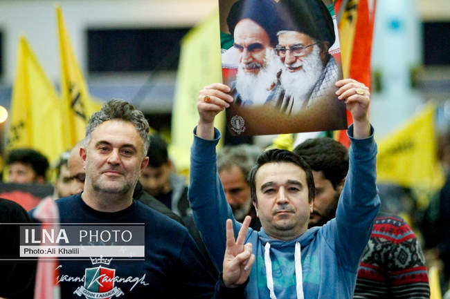 اجتماع مردم تهران همزمان با تشییع شهدای مقاومت