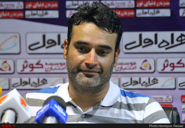 دیدار تیم های فوتبال سپیدرود رشت و صنعت نفت آبادان