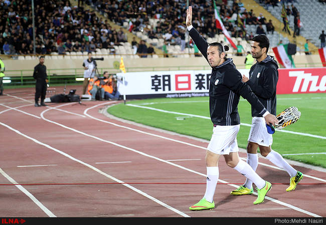 مسابقه فوتبال بین دوتیم ایران و کره جنوبی