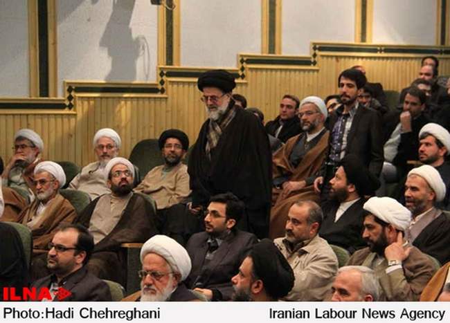 رونمایی از کتاب حضرت آیت الله العظمی موسوی اردبیلی