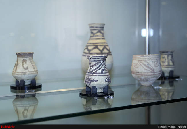 نمایش اشیای فرهنگی تاریخی استرداد شده ایران از ایتالیا در موزه ملی ا