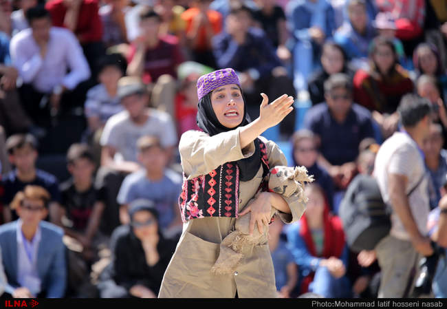 سیزدهمین جشنواره بین‌المللی تئاتر خیابانی مریوان  