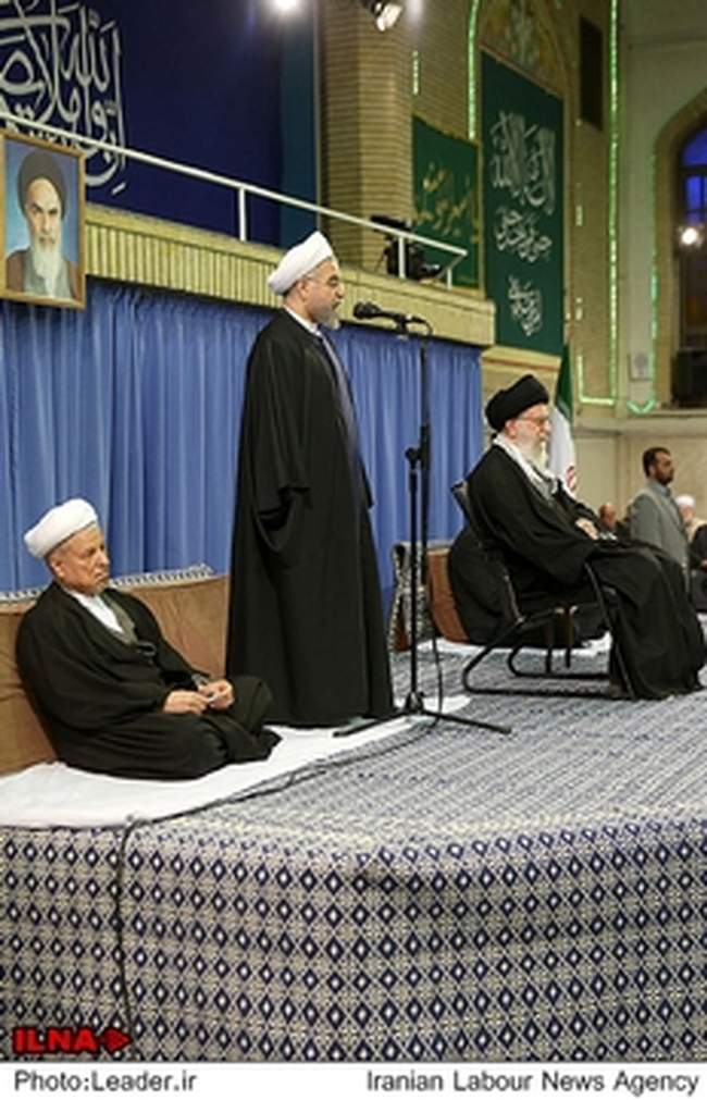 دیدار مسئولان نظام و میهمانان کنفرانس وحدت اسلامى‌ با رهبر معظم انق