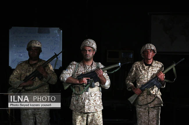 تئاتر «اولولری قویلایین»؛ پیام‌آور صلح روی صحنه تبریز