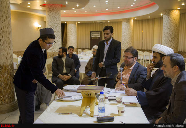 جلسه توجیهی و تعیین قرعه متسابقین اولین دوره مسابقات بین المللی قرآن