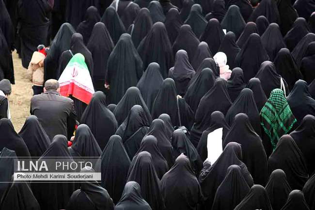 تشییع شهدای دفاع مقدس در اصفهان 