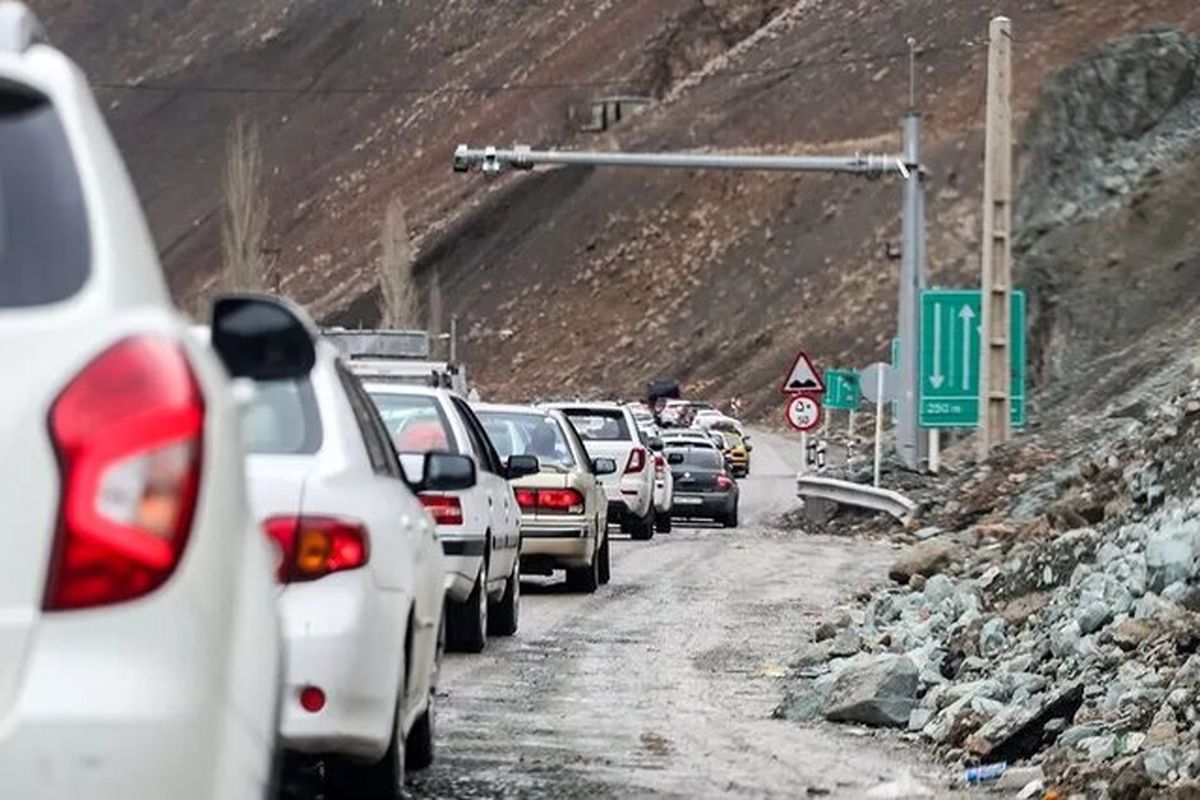 آخرین وضعیت ترافیکی و جوی محورهای مواصلاتی کشور / انسداد برخی محورها به دلیل شرایط جوی