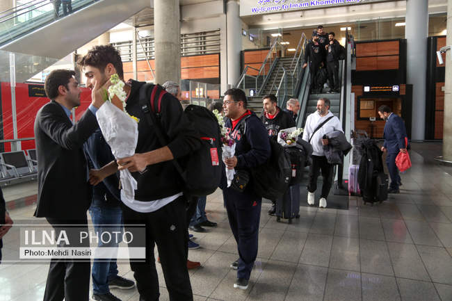 بازگشت تیم ملی بسکتبال به تهران 