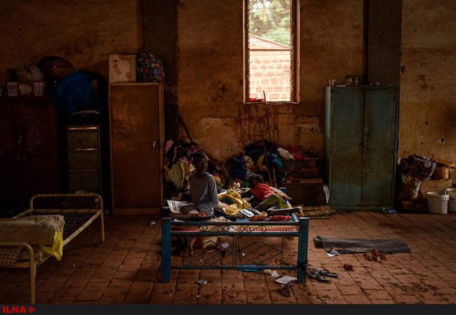 زندگی در اردوگاه محاصره شده توسط سیم خاردار در جنوب سودان