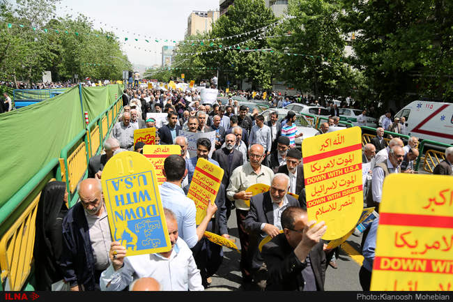 راهپیمایی نمازگزاران تهرانی در حمایت از بیانیه شورای عالی امنیت
