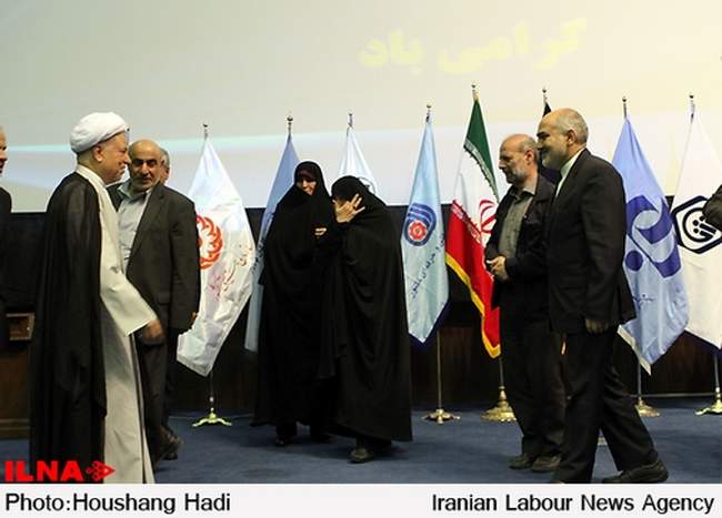 همایش تجلیل از گارگران نمونه زن با حضور آیت الله هاشمی رفسنجانی