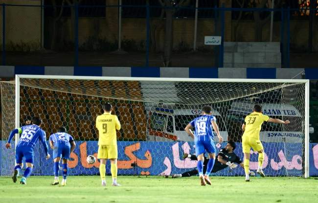 گزارش تصویری بازی استقلال ۳-۲ شمس آذر