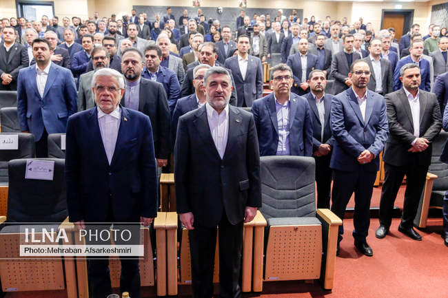 آیین نواختن زنگ آغاز معاملات