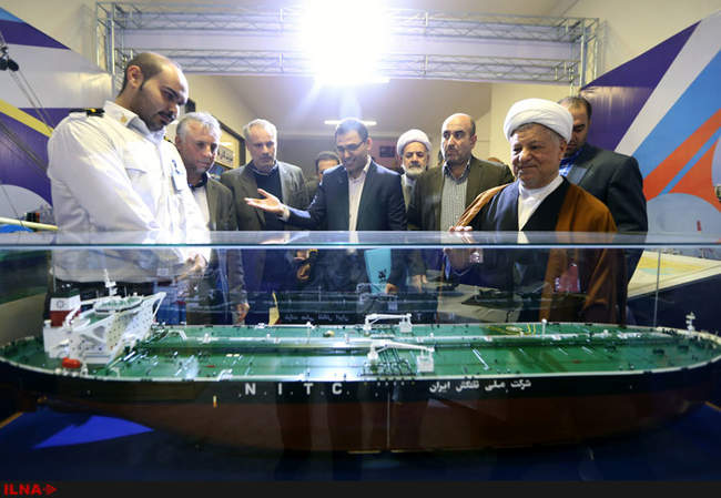 همایش تجلیل از دریانوردان، صنعتگران و کاپیتان‌های ناوگان حمل و نقل 