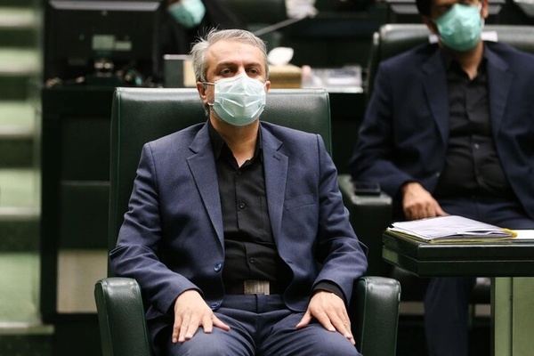 «کارت زرد» مجلس به «کارت قرمز» تبدیل می شود؟ / «پاستور»،، آماده بدرقه فاطمی‌امین پس از استیضاح 2