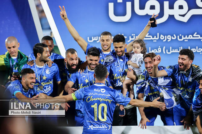 جشن قهرمانی تیم فوتبال استقلال