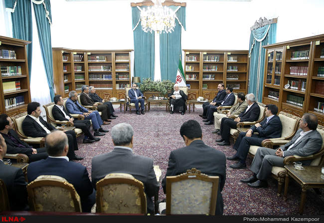 دیدار اعضای گروه سرمایه گذاری آل طه با آیت الله هاشمی رفسنجانی