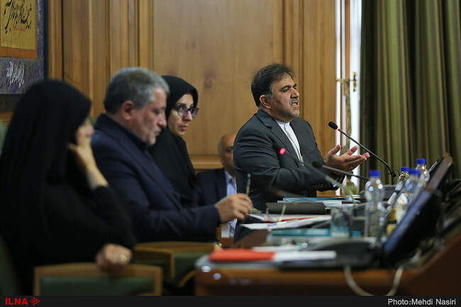 گزارش تصویری از دهمین جلسه شورای شهر با حضور وزیر راه و شهرسازی