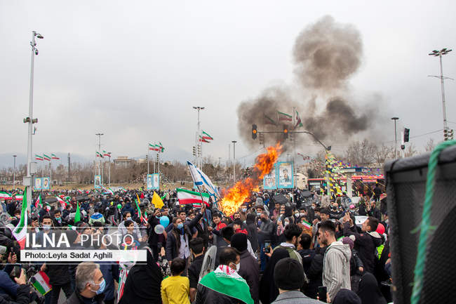 مراسم راهپیمایی ۲۲ بهمن در تهران ( 3 )