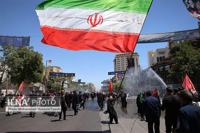تشییع پیکر مطهر رهبر شهید انقلاب در مشهد / 1