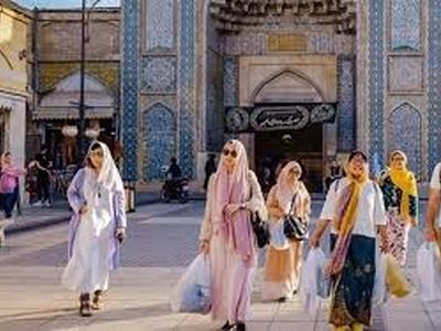 مقایسه ایران با به یک کشور اروپایی از زبان توریست سوئیسی/فیلم