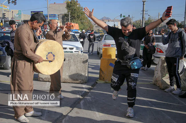 دومین جشنواره موسیقی خیابانی اقوام ایرانی در کامیاران