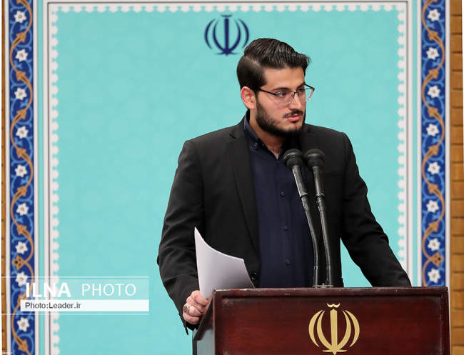 دیدار نخبگان و استعدادهای برتر تحصیلی با رهبر انقلاب