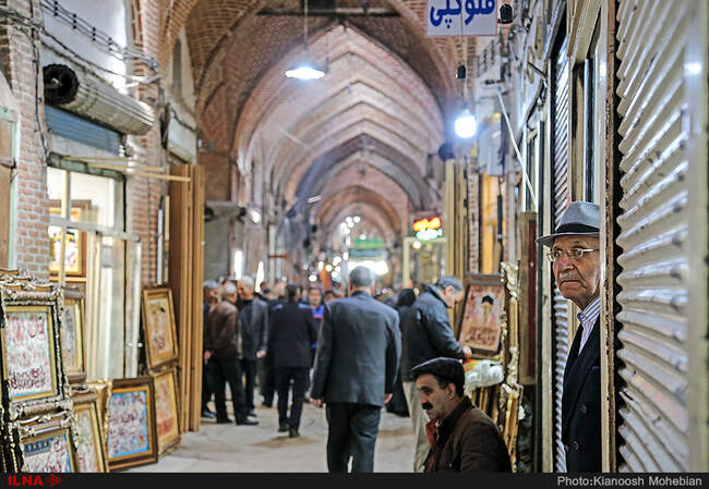 بازار تبریز از بازارچه‌ها دالان‌ها، تیمچه‌ها سراها و کاروانسراهای متعددی تشکیل یافته‌است.