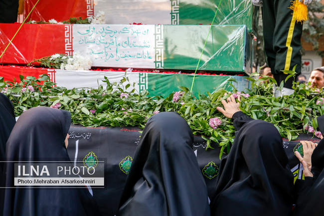 تشییع ۱۰۰ شهید گمنام دفاع مقدس