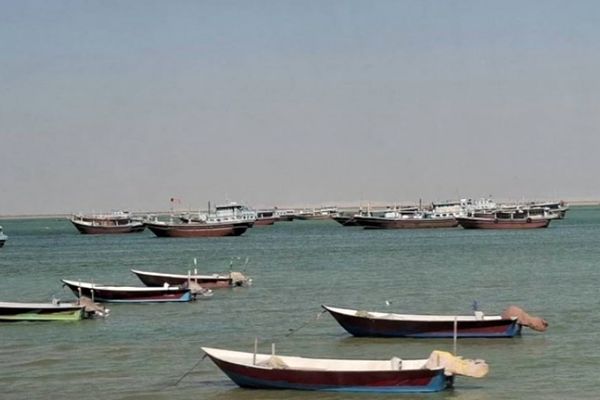 أمريكا استهدفت زورقي بضائع مدنيين بدلاً من زوارق الحرس الثوري السريعة