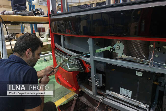 تحویل اتوبوس های تک کابین گروه بهمن به شهرداری تهران