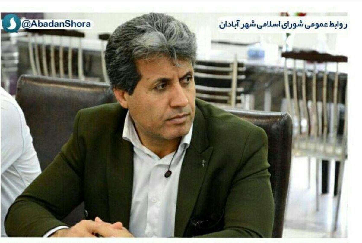 عملکرد ضعیف شهردار جوان آبادان بدور از انتظار/نصب و عزل‌های جنجالی تا نداشتن برنامه در بخش سرمایه‌گذاری/ نفوذ عده‌ای خارج از شورا بر تصمیمات شهردار