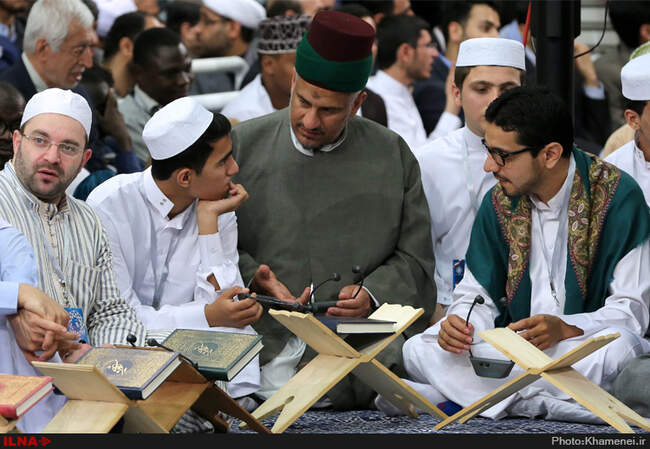 دیدار شرکت‌کنندگان در مسابقات بین‌المللى قرآن کریم‌ بارهبر انقلاب اسلامی 