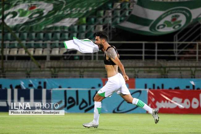 دیدار تیم های ذوب آهن اصفهان و سایپا