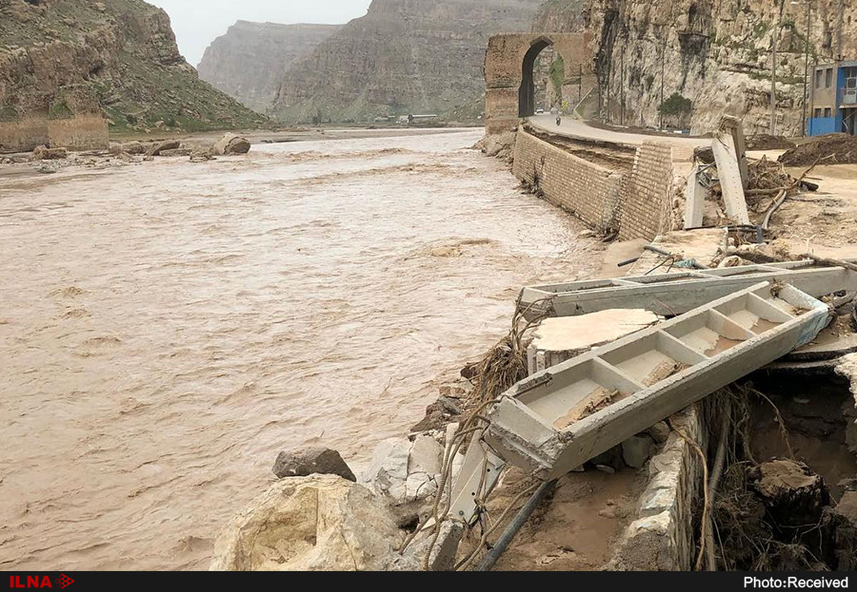 ادامه احداث دیوار حفاظتی شهر پلدختر در دستور کار مشاور قرار گرفت