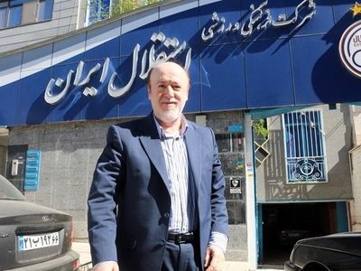 تمدید قرارداد بازیکنان استقلال از امارات کلید می‌خورد