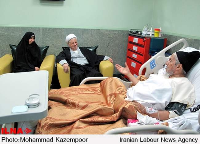 عیادت آیت الله هاشمی رفسنجانی از آیت الله یوسف صانعی