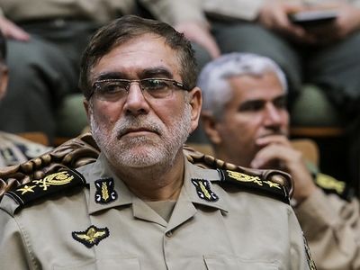 دشمنان به دنبال تعمیق شکاف‌ها و تغییر ارزش‌ها هستند