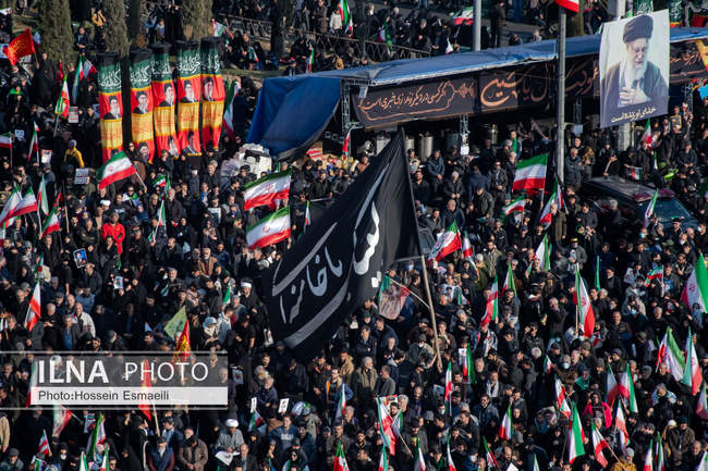  مراسم بیعت با سومین رهبر انقلاب اسلامی در تهران / 2