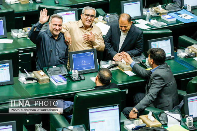 نشست علنی یکشنبه پنج مرداد مجلس شورای اسلامی 