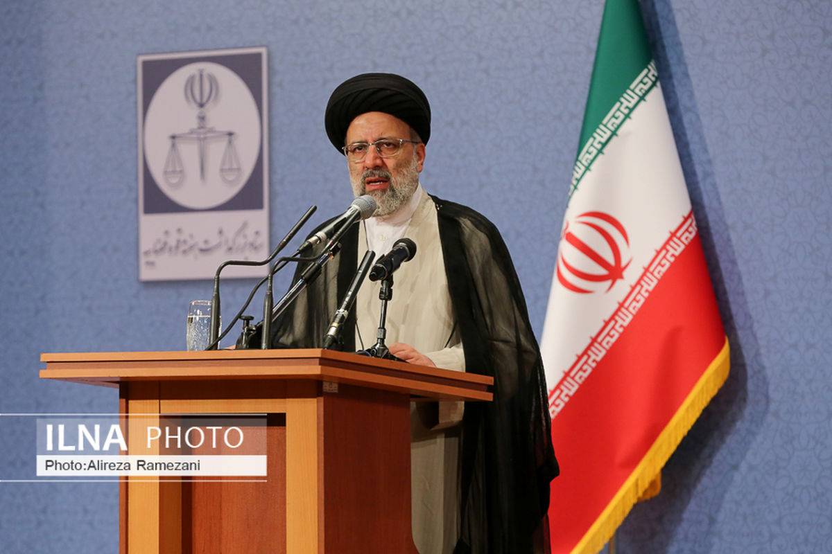 علوم انسانی غرب نباید به یک تابوی غیرقابل نقد تبدیل شود/ باید بین تخریب و نقد عالمانه تفاوت قائل باشیم