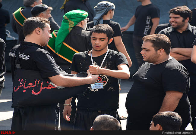 عزاداری ظهر عاشورا در بازار بزرگ تهران /2