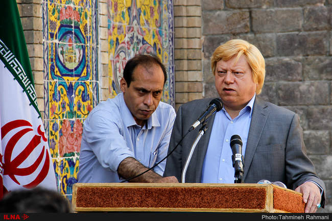 افتتاحیه نمایشگاه امپراطوری گل سرخ در کاخ گلستان
