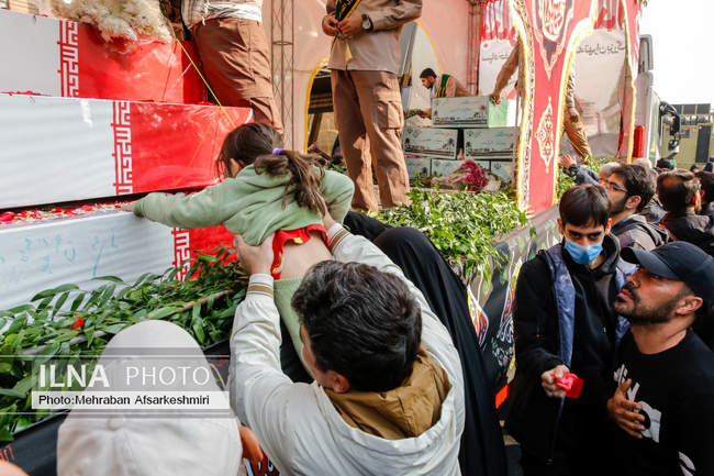 تشییع ۱۰۰ شهید گمنام دفاع مقدس