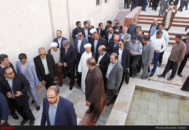 بازدید آیت الله هاشمی رفسنجانی از چند طرح در دانشگاه آزاد اسلامی واح