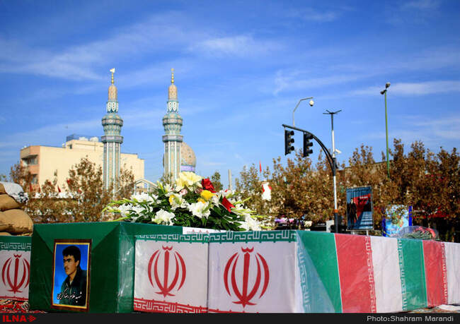 تشییع 5 شهید دوران دفاع مقدس در اصفهان 