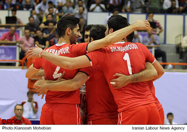 دیدار تیم های ملی والیبال ایران و آمریکا