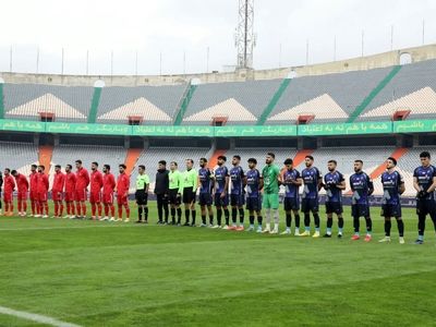 گزارش تصویری نیمه اول بازی پرسپولیس و پیکان