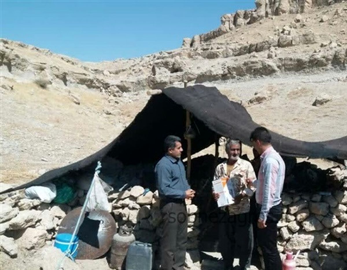 اهدای 50 پنل برق خورشیدی به عشایر بهمئی